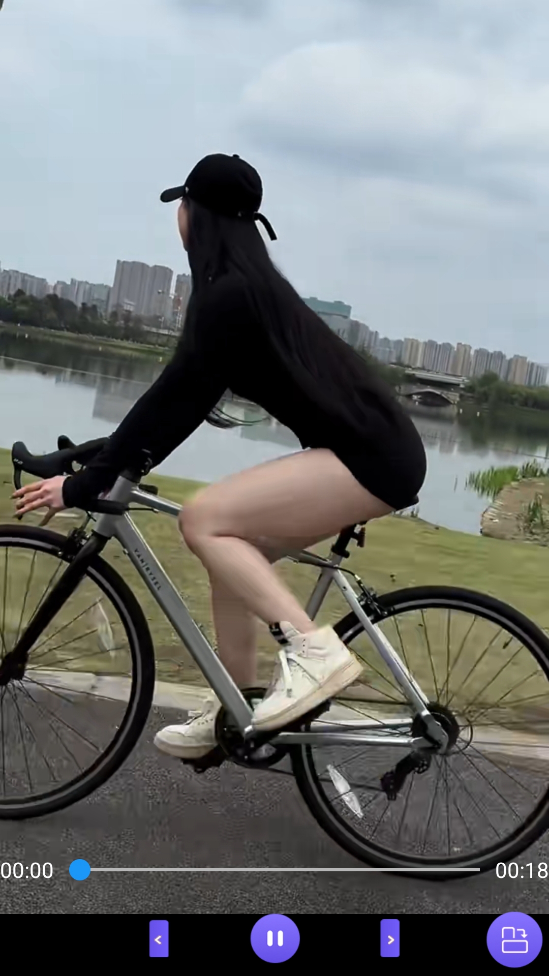 女王调教男奴免费区 www.umfoot.com截图